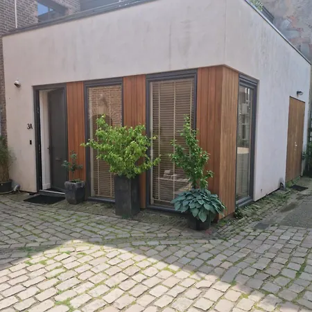 Location Private With Roof Terrace 네이메헨