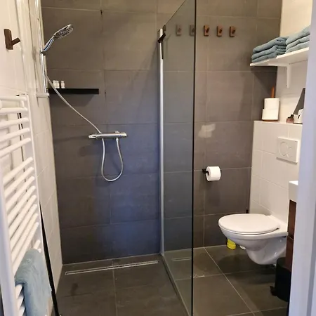 Location Private With Roof Terrace 아파트