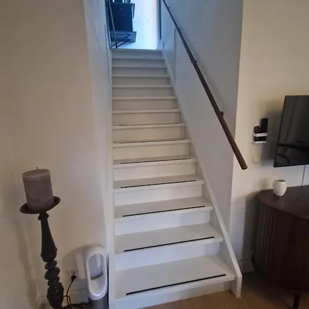 Location Private With Roof Terrace Apartment